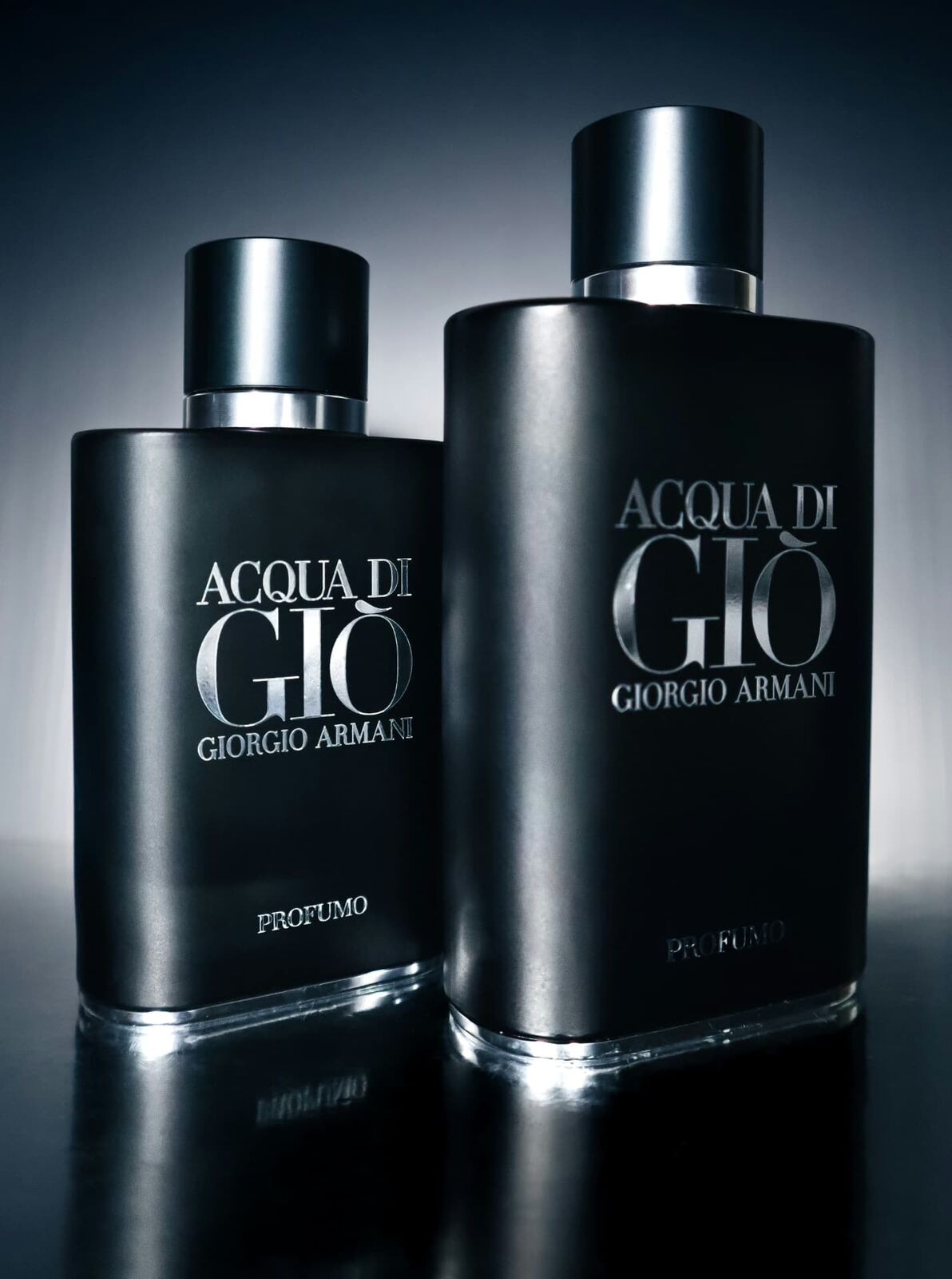 Flacone di profumo vintage, simbolo dei profumi iconici della storia