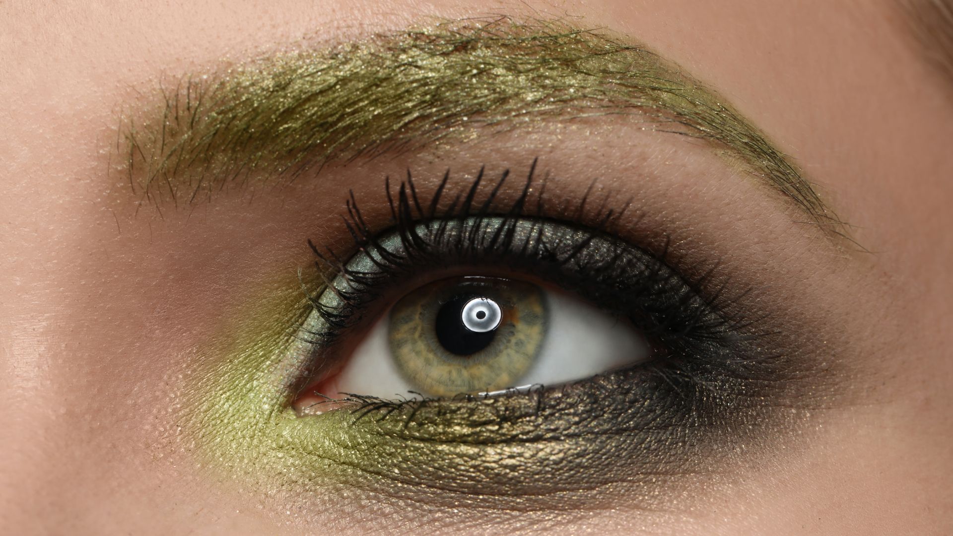 Trucco occhi verdi: colori e idee per valorizzarli