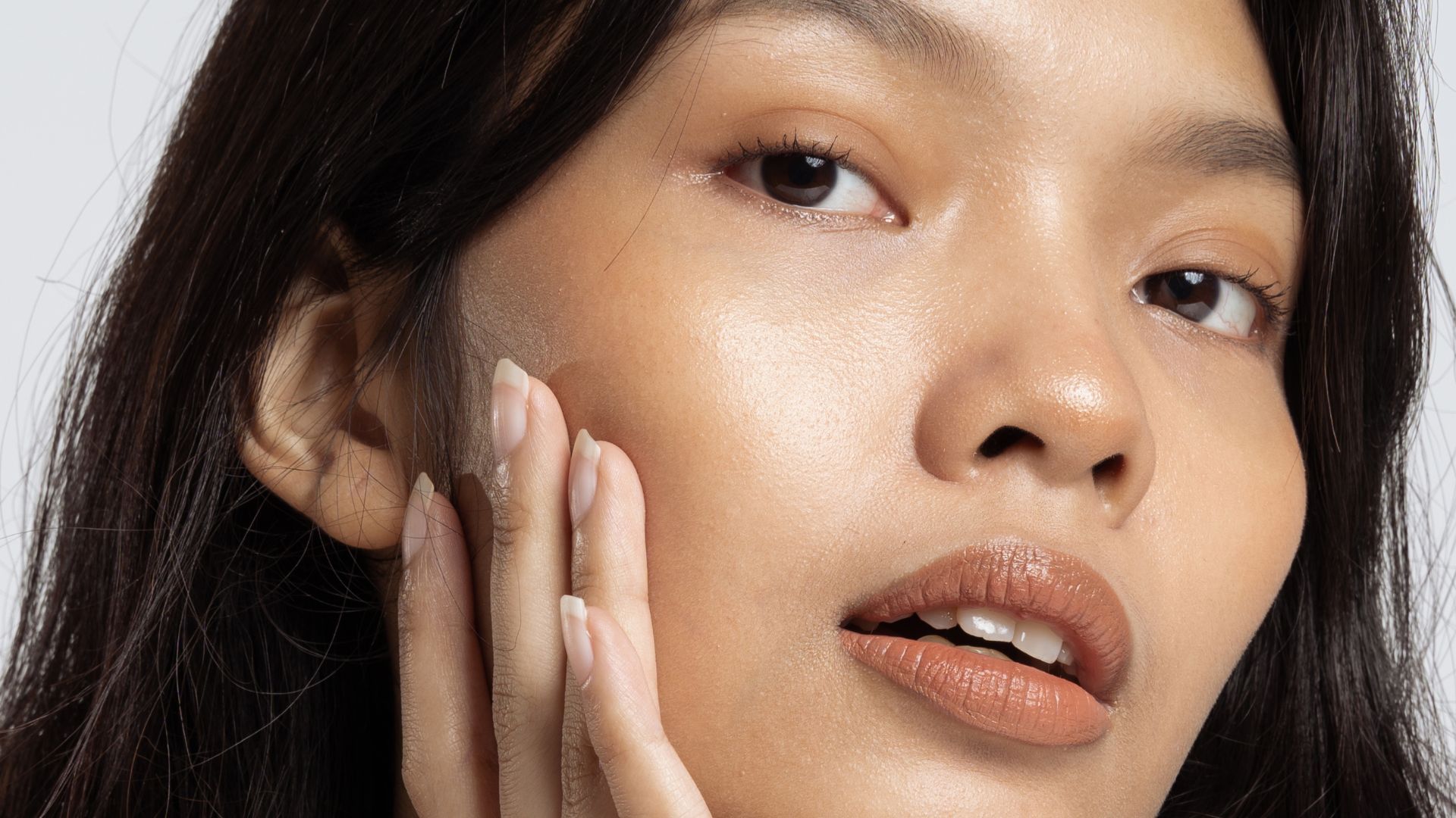Palette contouring con toni chiari e scuri