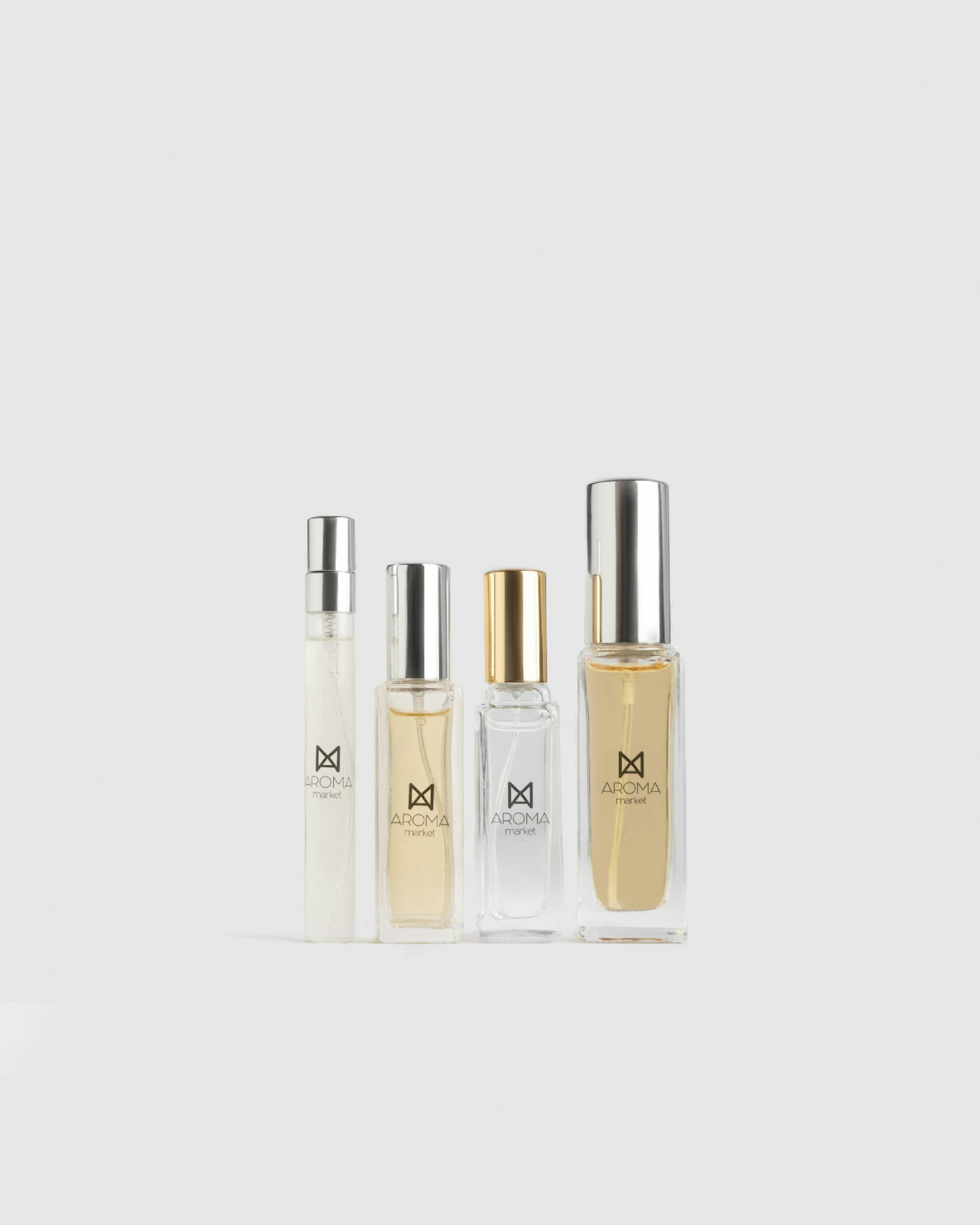 Mini flaconi di profumo da 10 ml di un discovery set