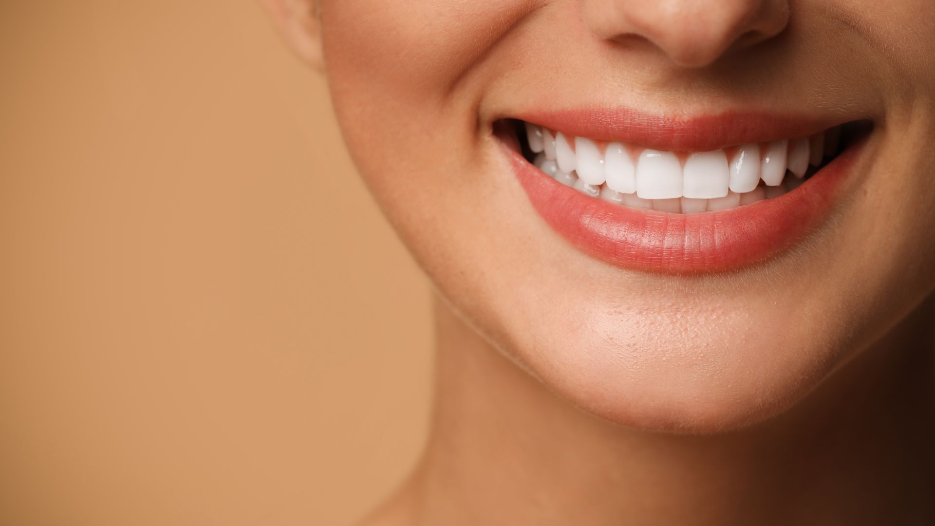 Sorriso naturale luminoso