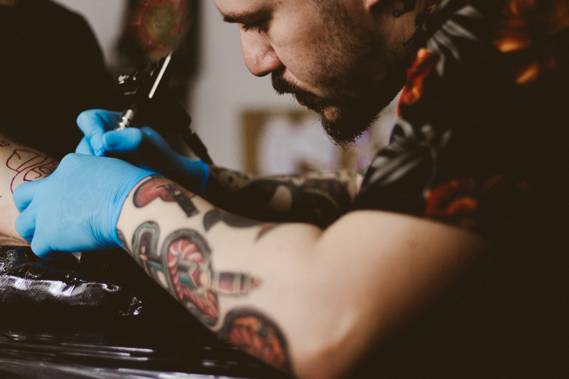 Crema idratante per tatuaggi cicatrizzati: come scegliere