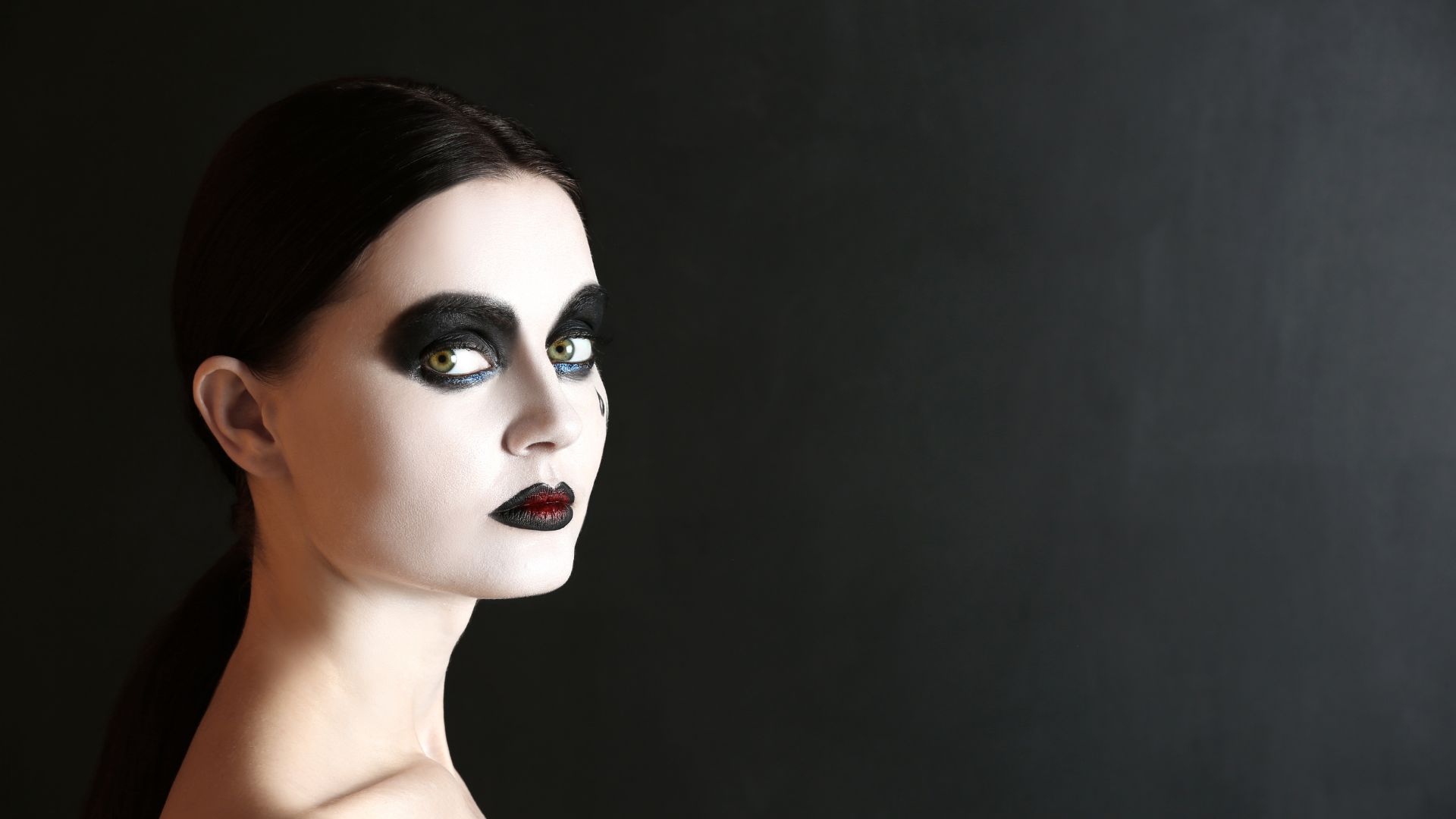 Trucco Halloween sotto i 20 euro: tre look completi