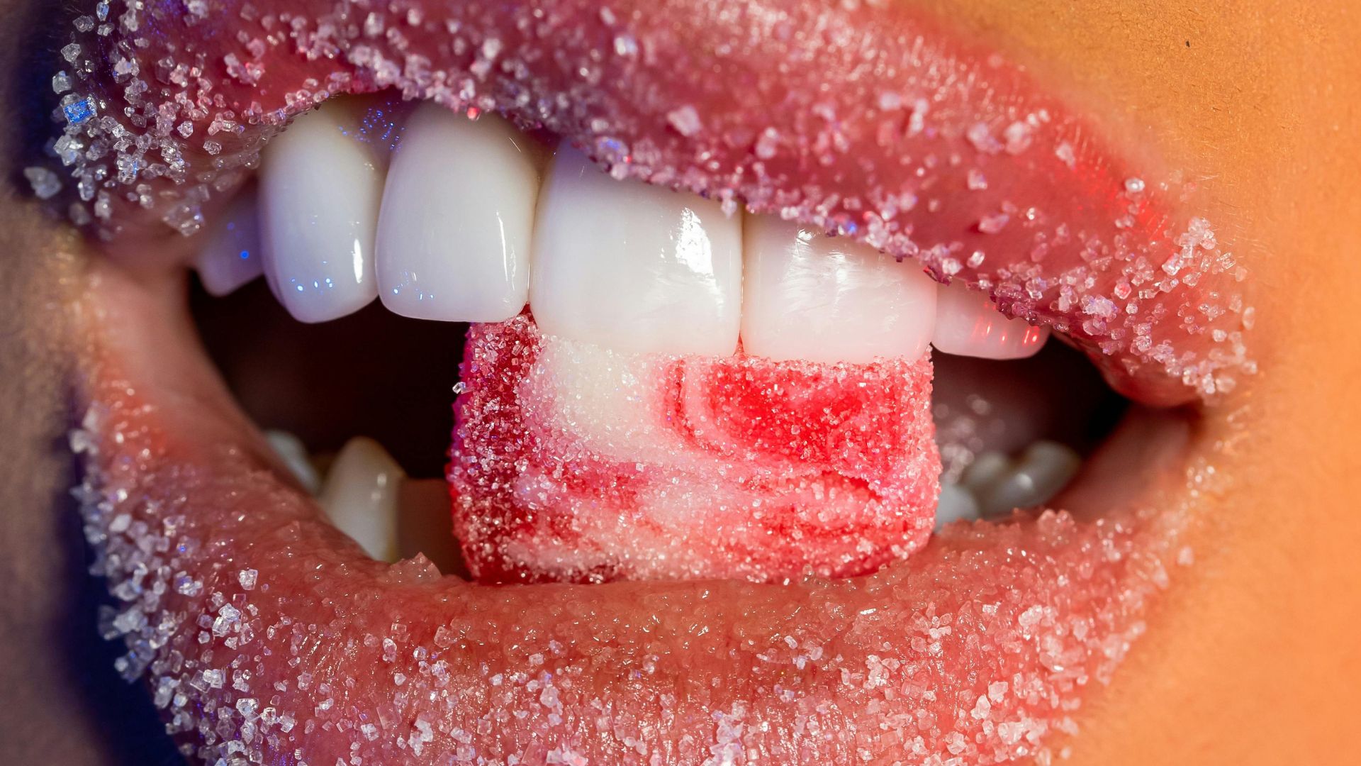 Come mettere il rossetto sulle labbra sottili
