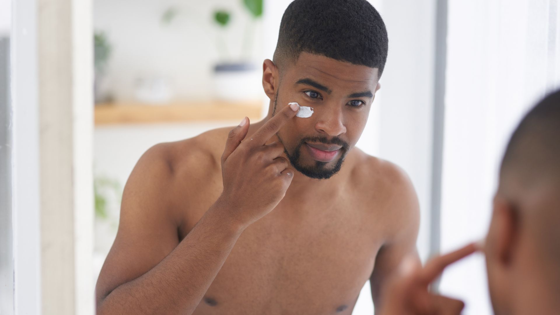 Skincare per uomo: guida ai prodotti essenziali