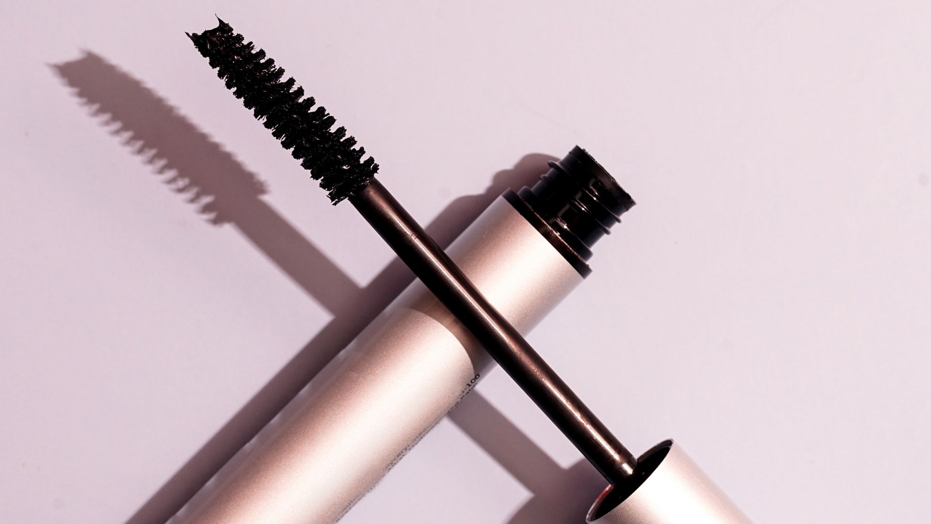 Scovolino mascara con setole folte