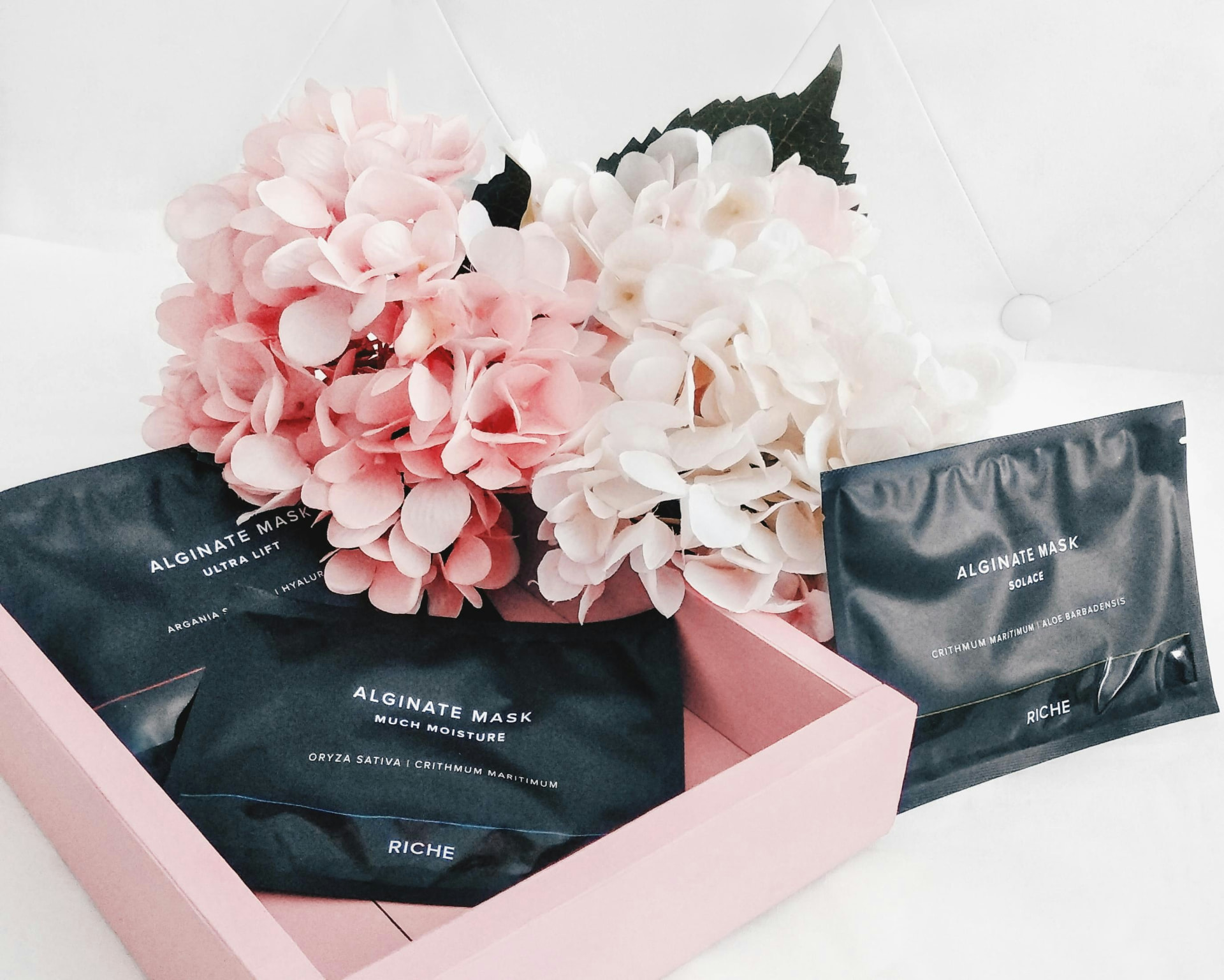 Cofanetti skincare viso, idee regalo Natale