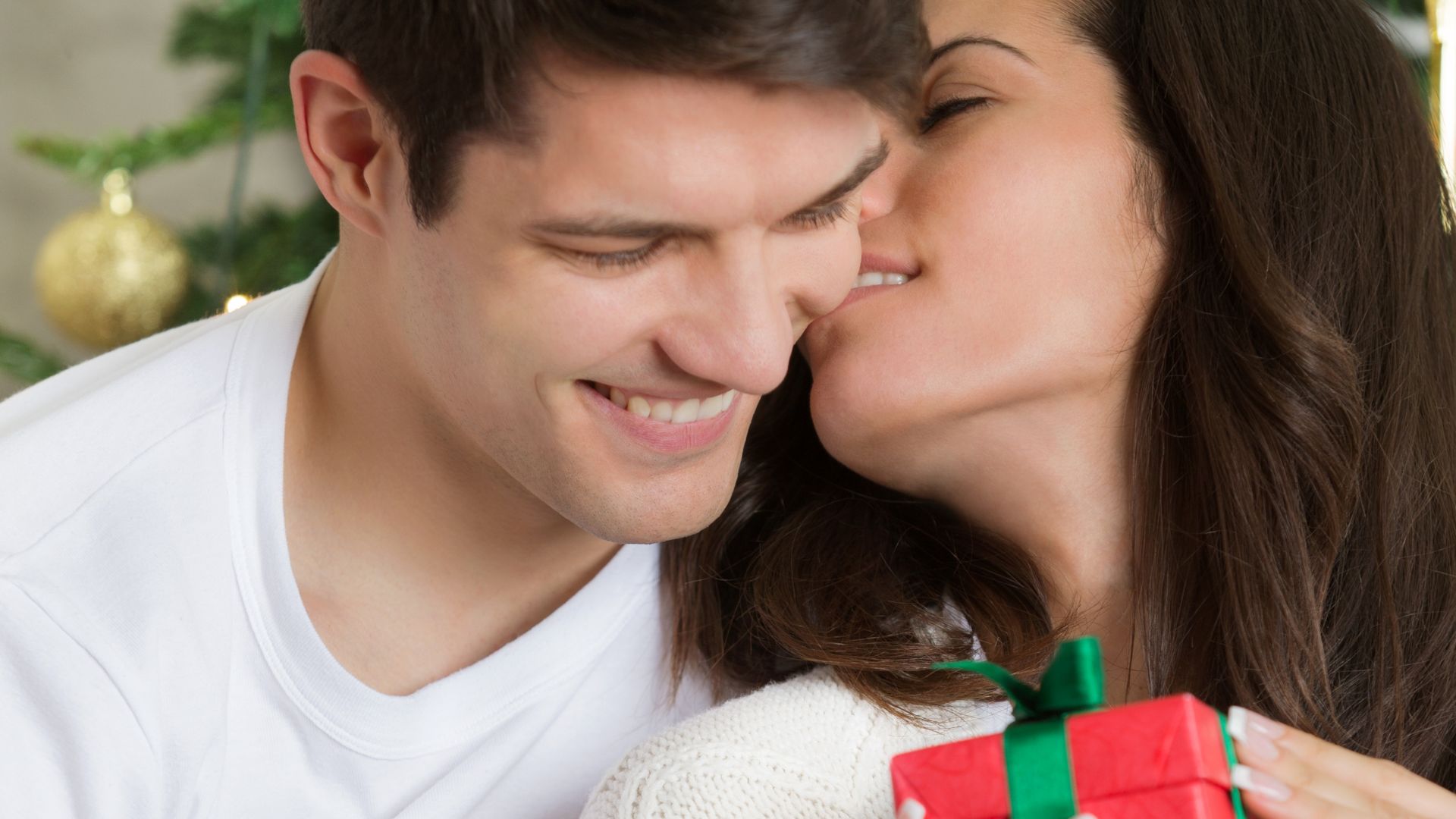 Regalo di Natale per lui con pacchetto elegante
