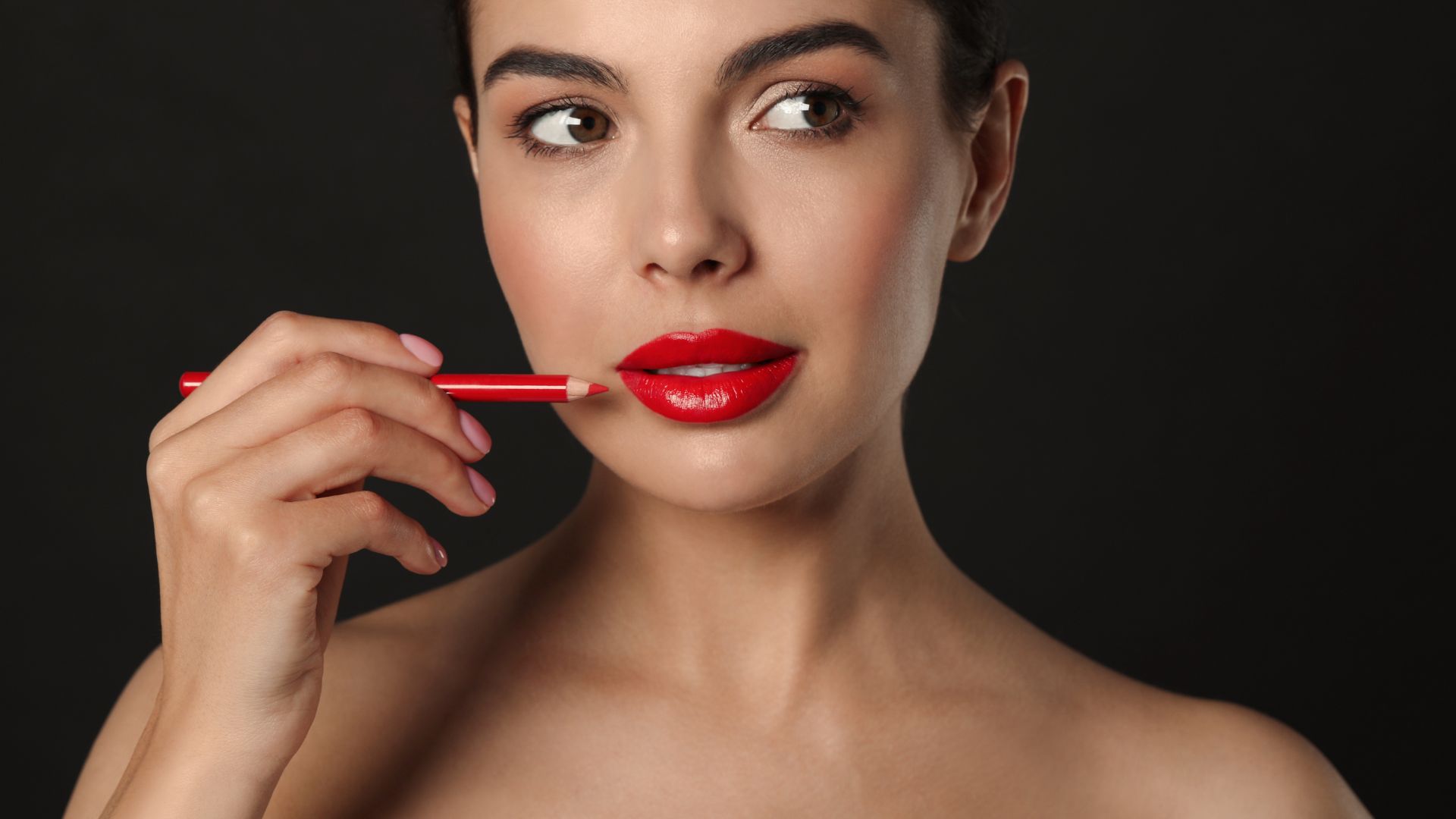 Gloss a lunga tenuta: labbra lucide che durano