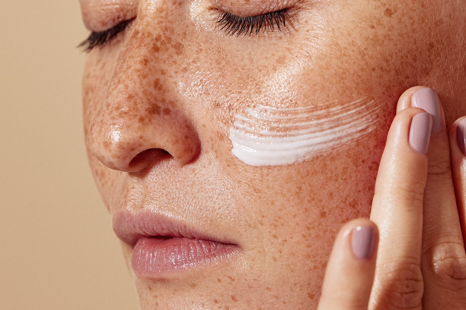 Crema solare viso La Roche-Posay: guida alle SPF50 Anthelios