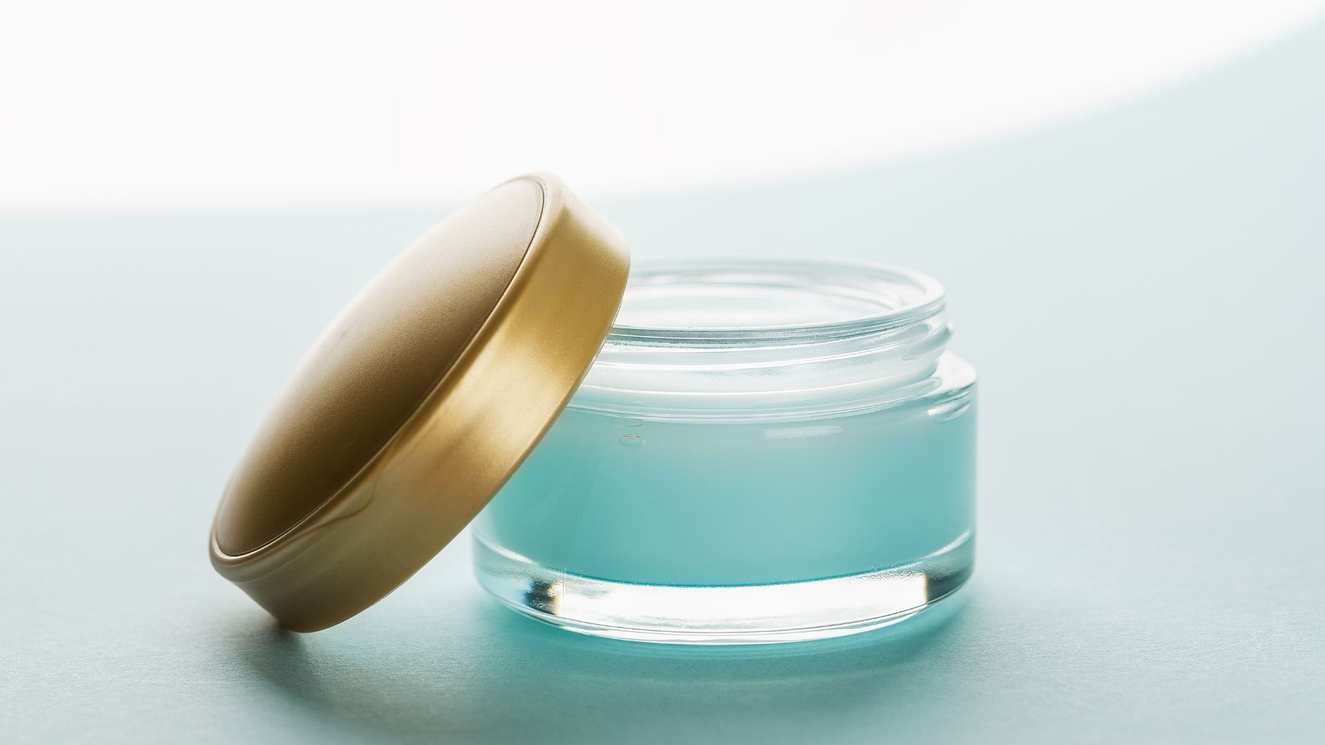 Pelle da red carpet: la skincare prima di un evento