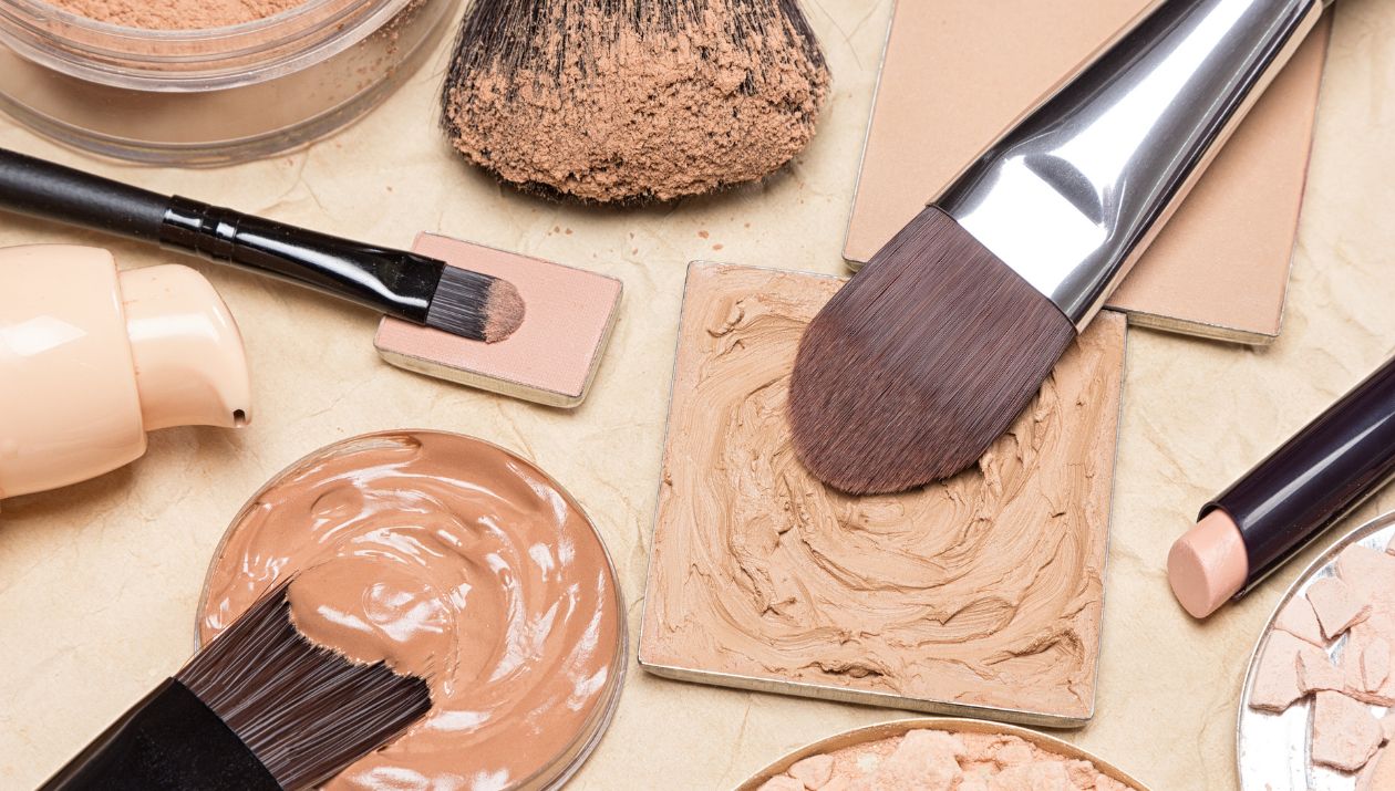 Come stendere il fondotinta | Tutorial e best practice