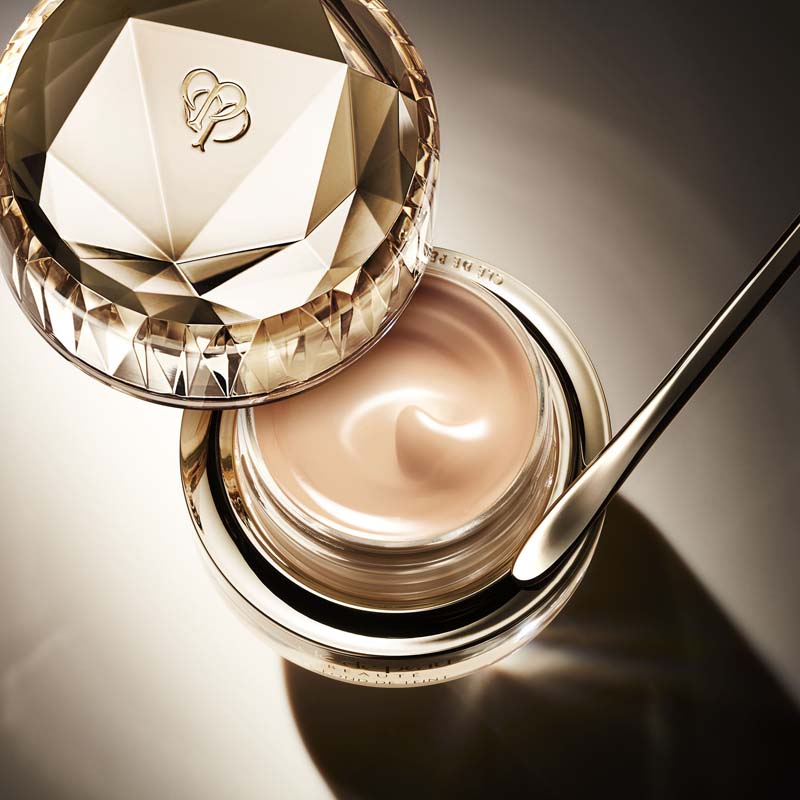 Clé de Peau Beauté The Foundation - O10 Light Ocher