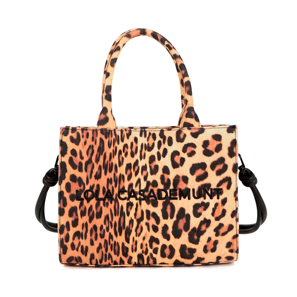 Lola Casademunt Borse da donna, articoli da toeletta e valigie Mini shopper intrecciata con stampa leopardata