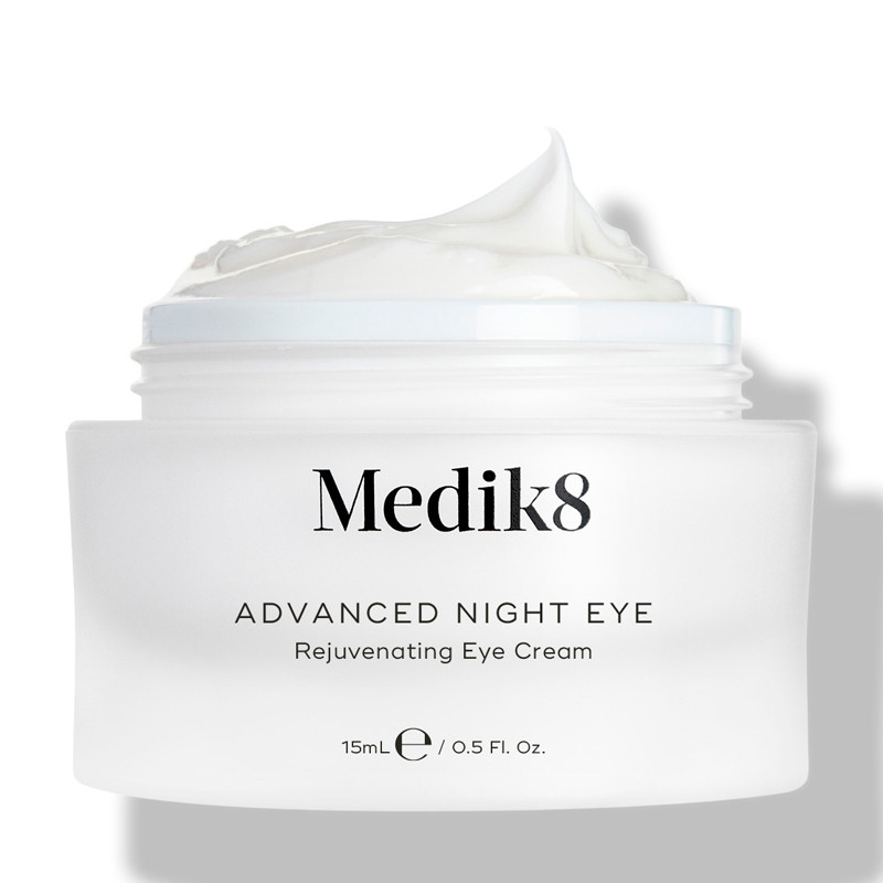 Medik8 Trattamenti Occhi Advanced Night Eye Crema contorno occhi riparatrice e ringiovanente