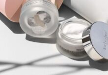 La crema viso di Locherber Skincare per attenuare le macchie cutanee